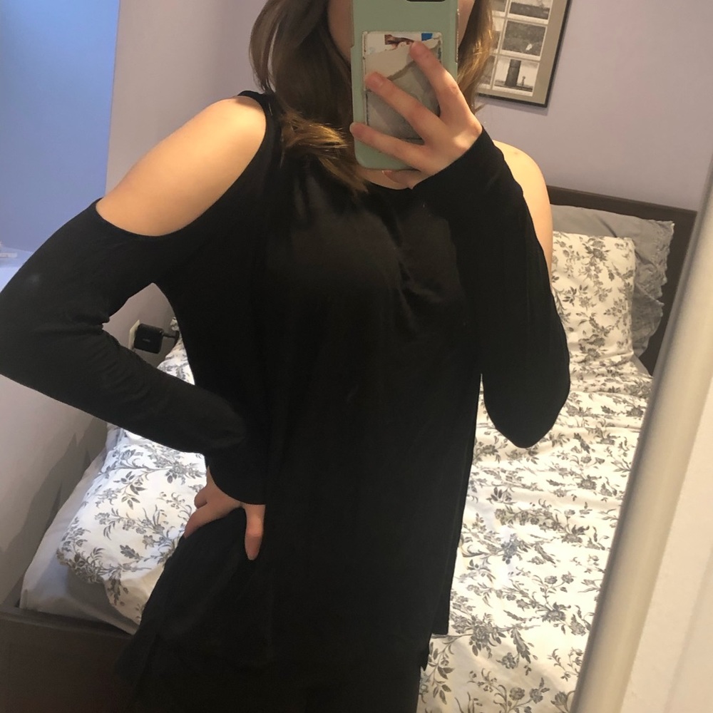 American Eagle | Cold Shoulder Top | Size S